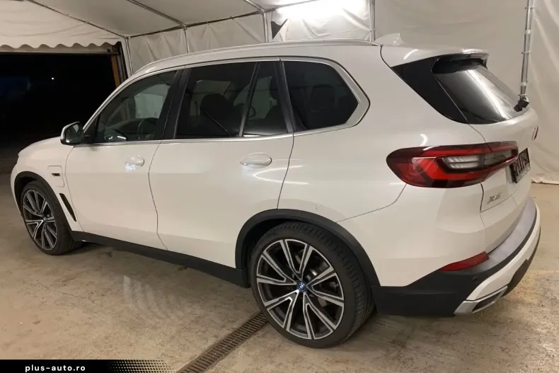 BMW X5 (Seria X) din 2021 cu 120.300 km - oferta BMW194368 - foto 3