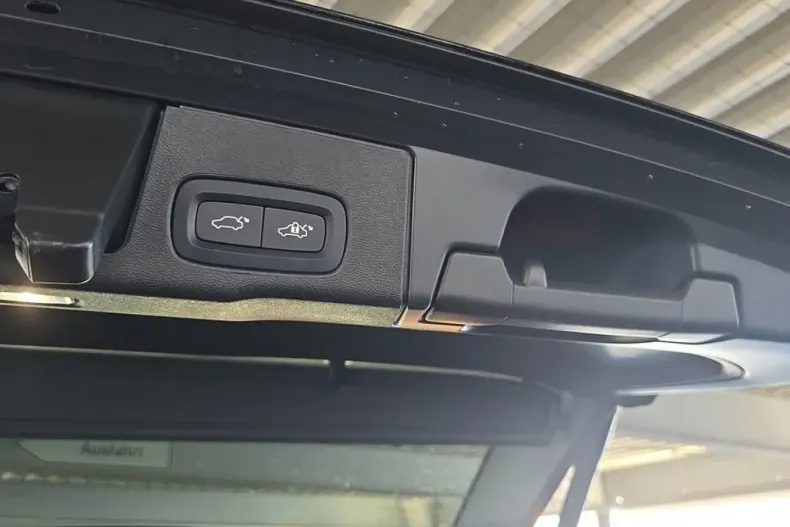 Volvo XC60 din 2025 cu 16.701 km - oferta VOL194370 - foto 18