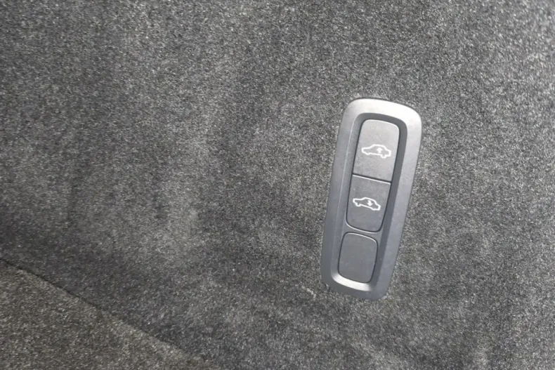 Volvo XC60 din 2025 cu 16.701 km - oferta VOL194370 - foto 19