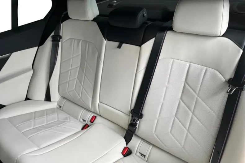 BMW 520 (Seria 5) din 2025 cu 8.369 km - oferta BMW194378 - foto 7