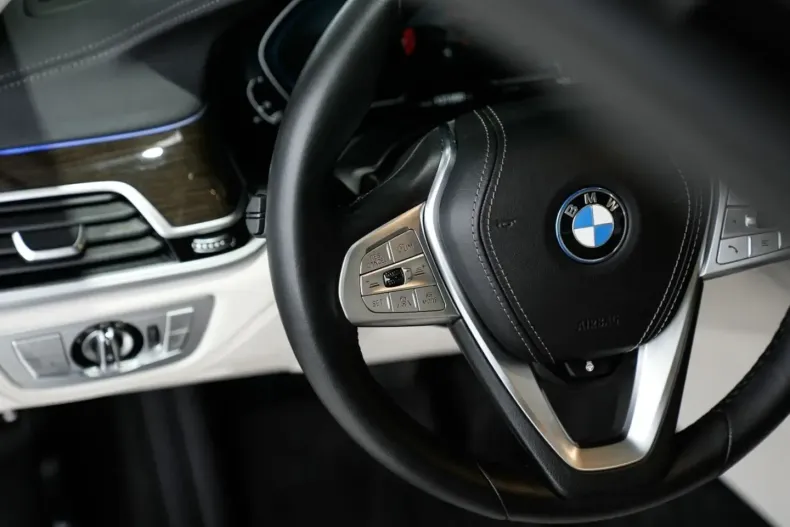 BMW 745 (Seria 7) din 2021 cu 131.060 km - oferta BMW194384 - foto 10