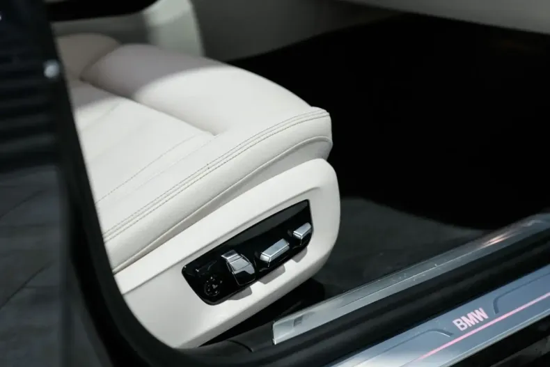 BMW 745 (Seria 7) din 2021 cu 131.060 km - oferta BMW194384 - foto 23