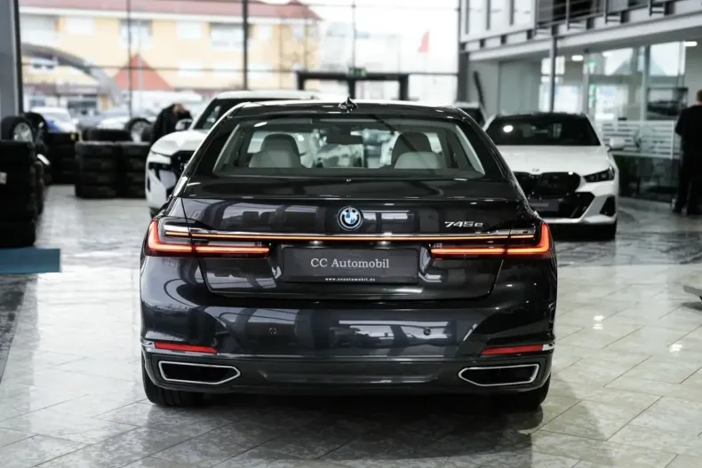 BMW 745 (Seria 7) din 2021 cu 131.060 km - oferta BMW194384 - foto 32