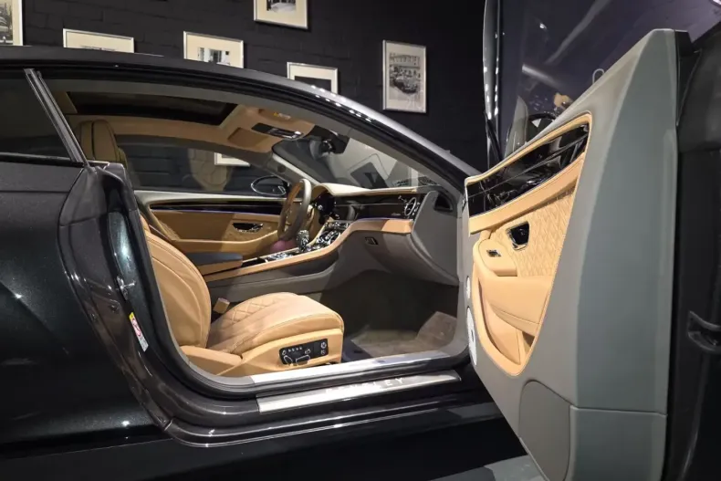 Bentley Continental GT din 2023 cu 7.989 km - oferta BEN194386 - foto 37