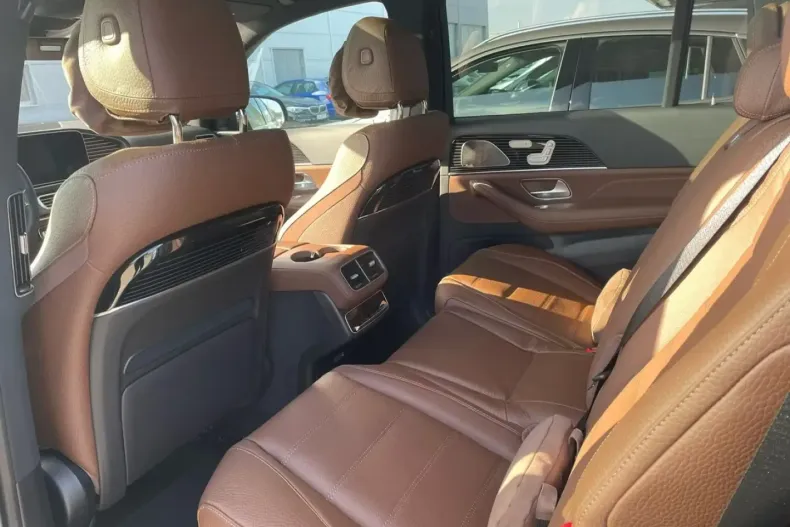 Mercedes-Benz GLS 450 (Clasa GLS) din 2025 cu 4.692 km - oferta MER194397 - foto 3