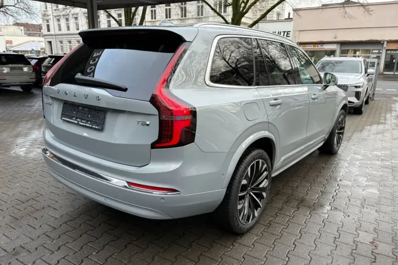 Volvo XC90 din 2025 cu 25.867 km - oferta VOL194409 - foto 8