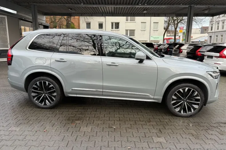 Volvo XC90 din 2025 cu 25.867 km - oferta VOL194409 - foto 9