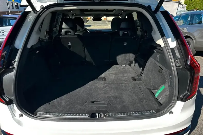 Volvo XC90 din 2025 cu 18.912 km - oferta VOL194412 - foto 8