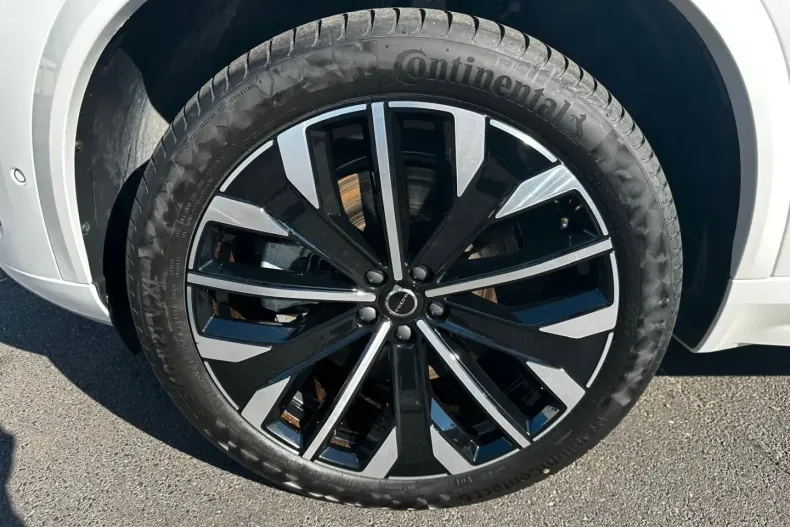 Volvo XC90 din 2025 cu 18.912 km - oferta VOL194412 - foto 26