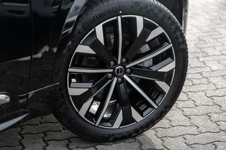 Volvo XC90 din 2025 cu 26.000 km - oferta VOL194415 - foto 5