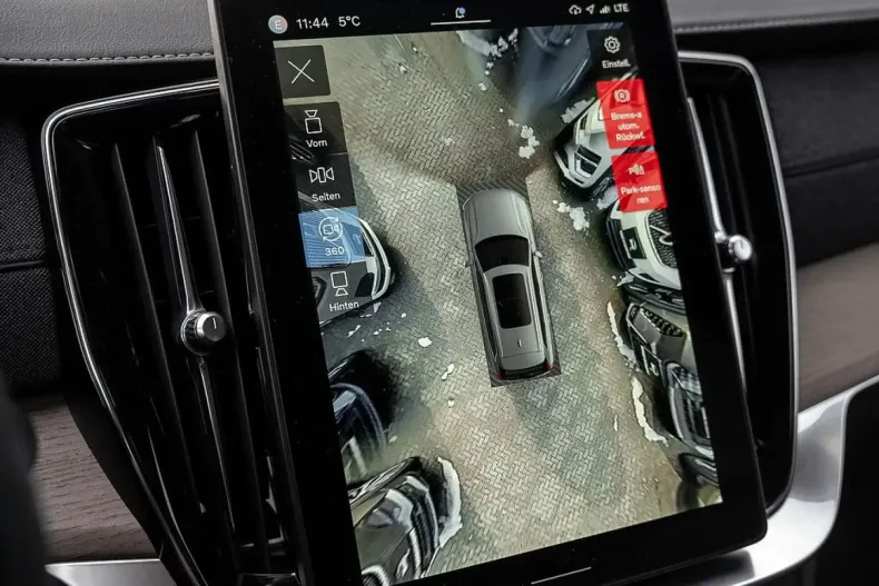 Volvo XC90 din 2025 cu 26.000 km - oferta VOL194415 - foto 12