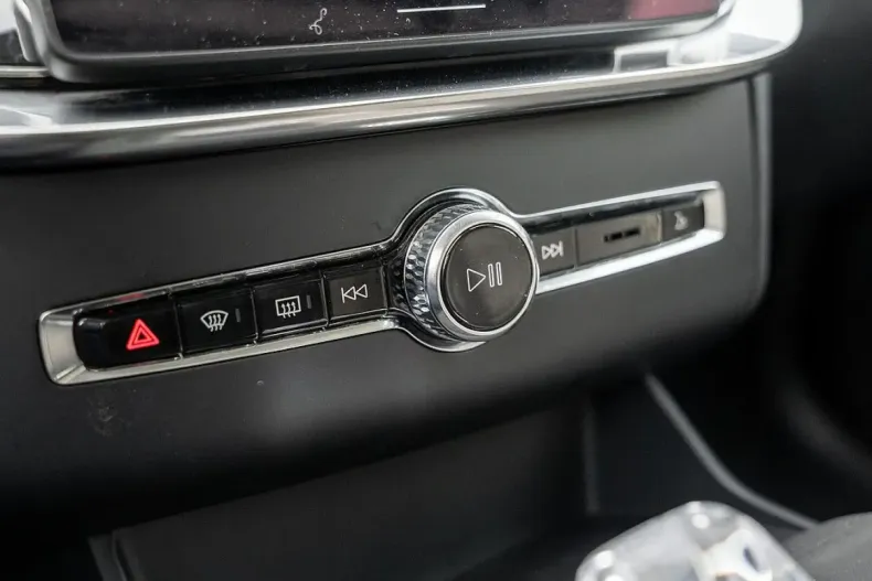 Volvo XC90 din 2025 cu 26.000 km - oferta VOL194415 - foto 17