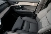 Volvo XC90 din 2025 cu 26.000 km - oferta VOL194415 - foto 20