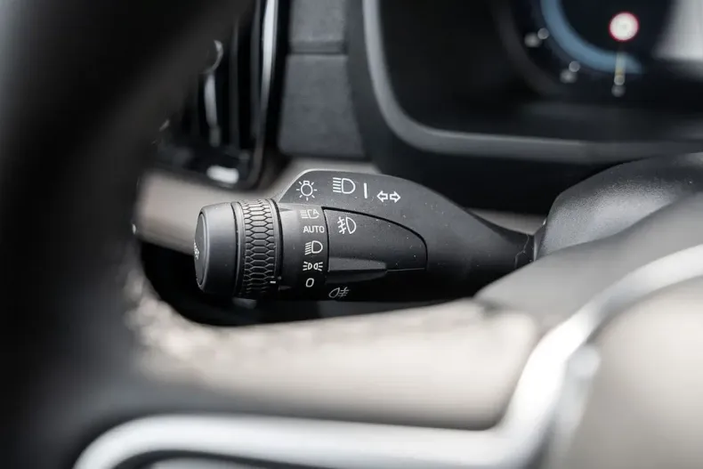 Volvo XC90 din 2025 cu 26.000 km - oferta VOL194415 - foto 22