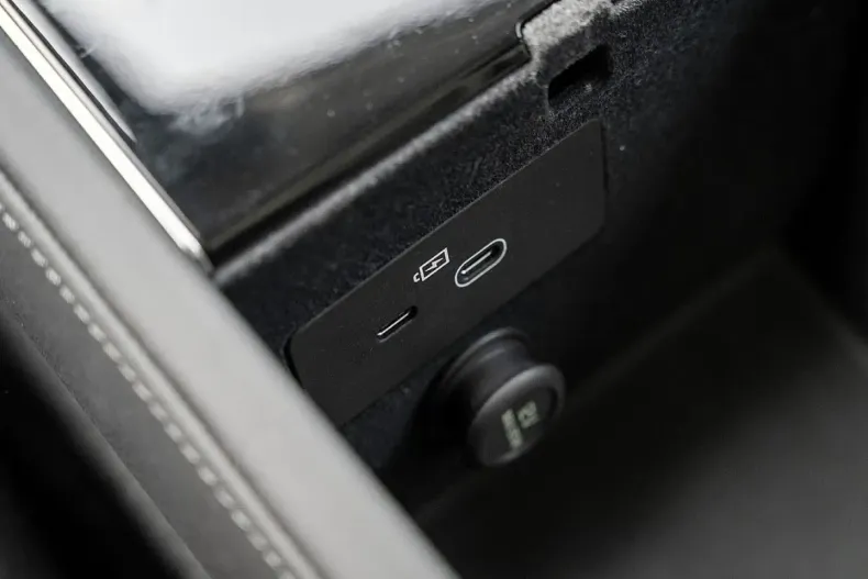 Volvo XC90 din 2025 cu 26.000 km - oferta VOL194415 - foto 23