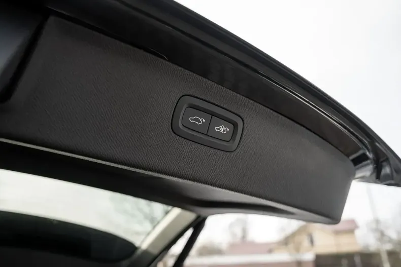 Volvo XC90 din 2025 cu 26.000 km - oferta VOL194415 - foto 29