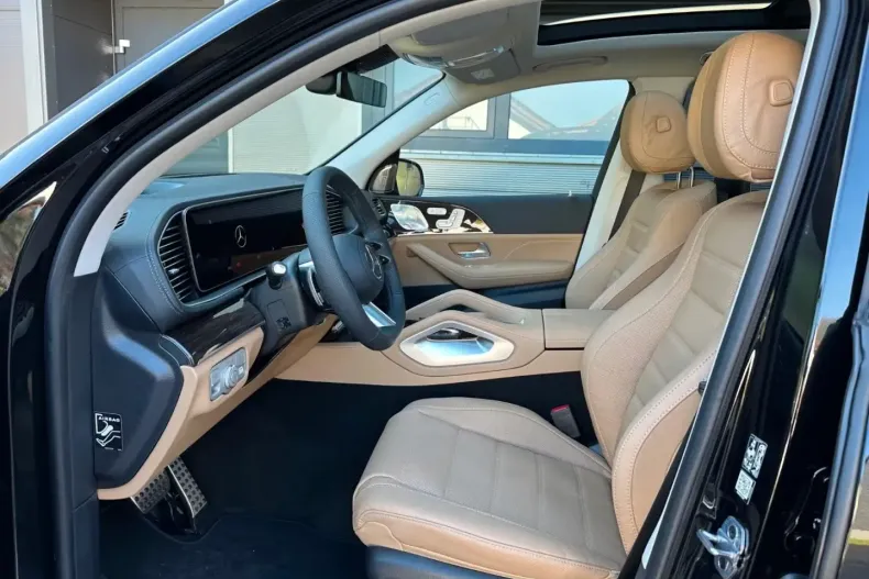 Mercedes-Benz GLS 580 (Clasa GLS) din 2025 cu 100 km - oferta MER194417 - foto 4