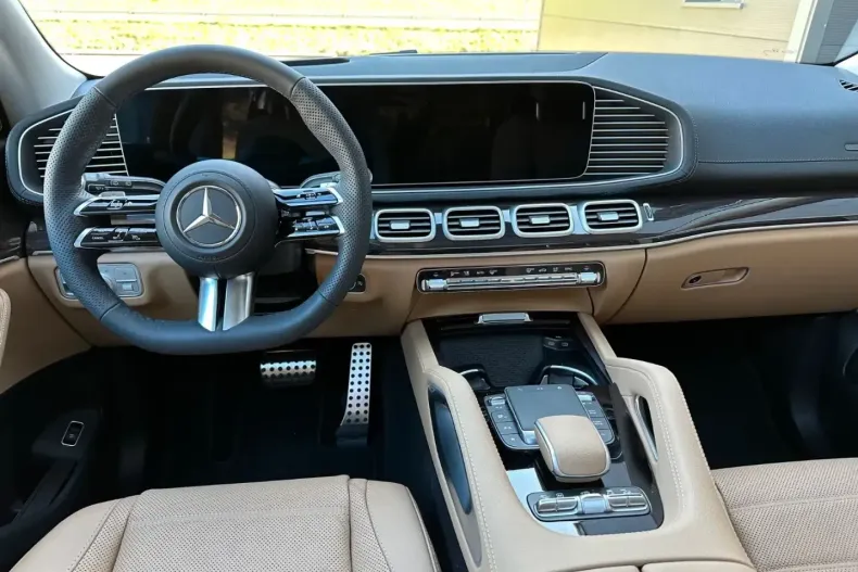 Mercedes-Benz GLS 580 (Clasa GLS) din 2025 cu 100 km - oferta MER194417 - foto 8