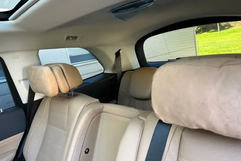 Mercedes-Benz GLS 580 (Clasa GLS) din 2025 cu 100 km - oferta MER194417 - foto 9