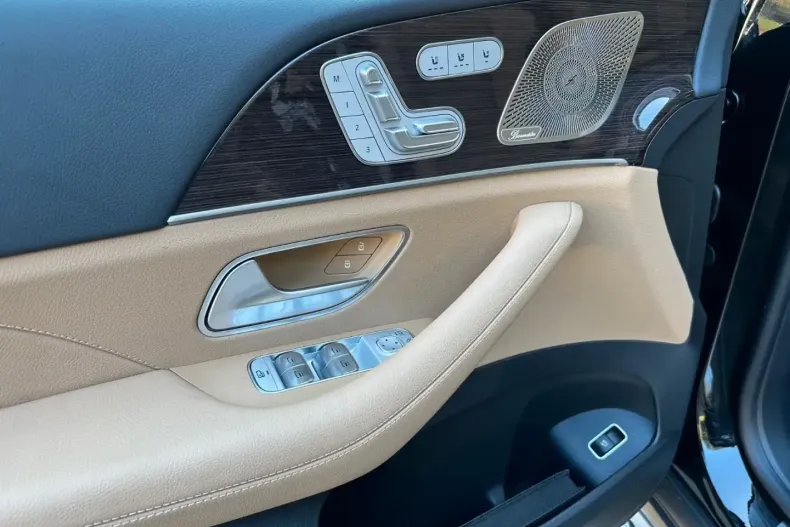 Mercedes-Benz GLS 580 (Clasa GLS) din 2025 cu 100 km - oferta MER194417 - foto 11