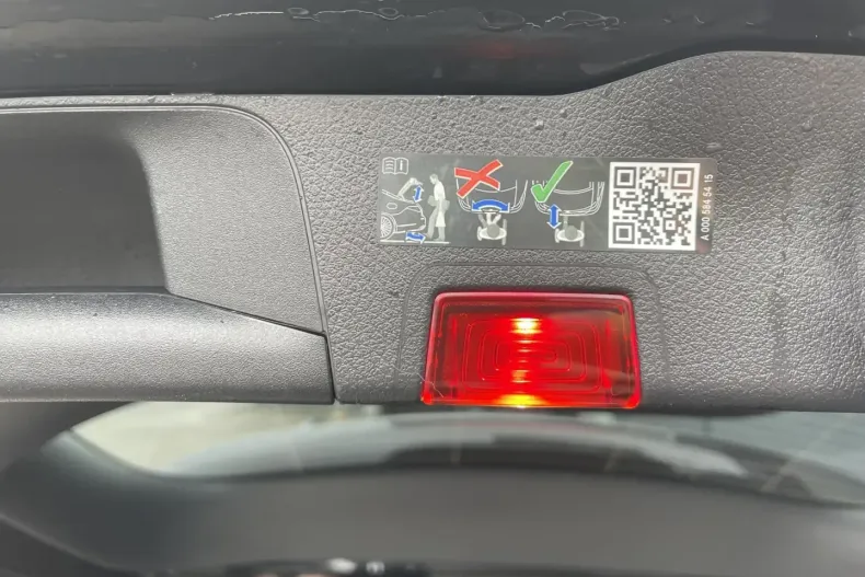 Mercedes-Benz EQB din 2023 cu 29.530 km - oferta MER194426 - foto 25