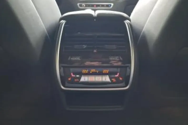 BMW X6 M (Seria X) din 2024 cu 40.600 km - oferta BMW194433 - foto 19