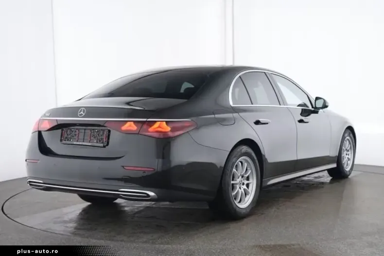 Mercedes-Benz E 200 (Clasa E) din 2024 cu 16.000 km - oferta MER194434 - foto 7