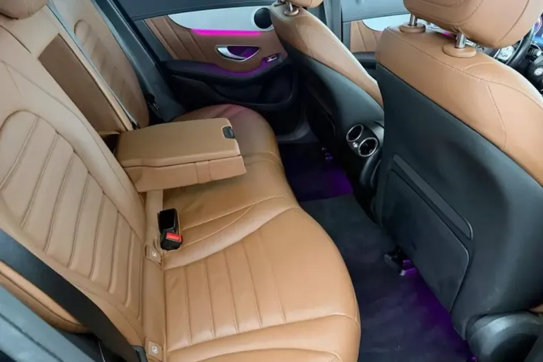 Mercedes-Benz GLC 300 (Clasa GLC) din 2021 cu 56.000 km - oferta MER194440 - foto 4