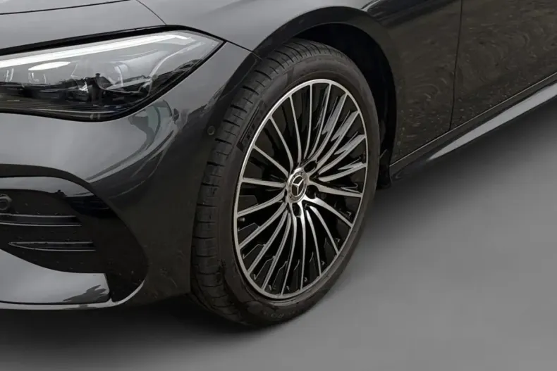 Mercedes-Benz CLE 300 (Clasa CLE) din 2024 cu 8.560 km - oferta MER194451 - foto 10