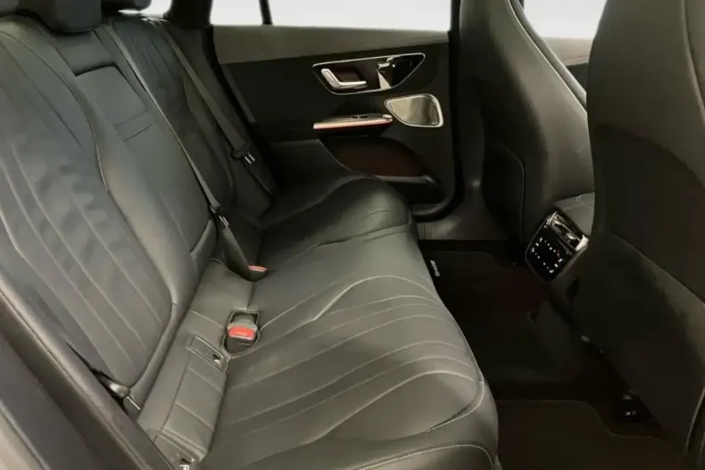 Mercedes-Benz EQE din 2024 cu 27.671 km - oferta MER194458 - foto 8