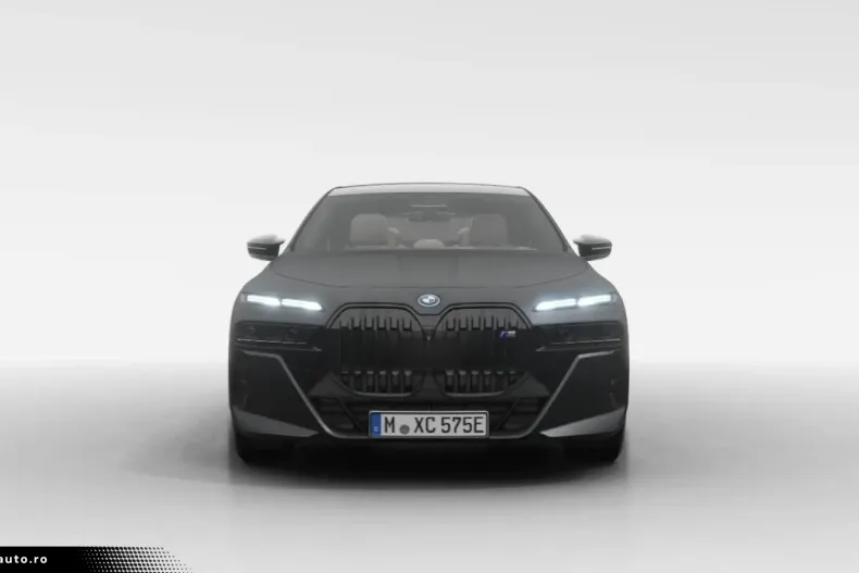 BMW M760 (Seria 7) din 2023 cu 40.716 km - oferta BMW194473 - foto 3