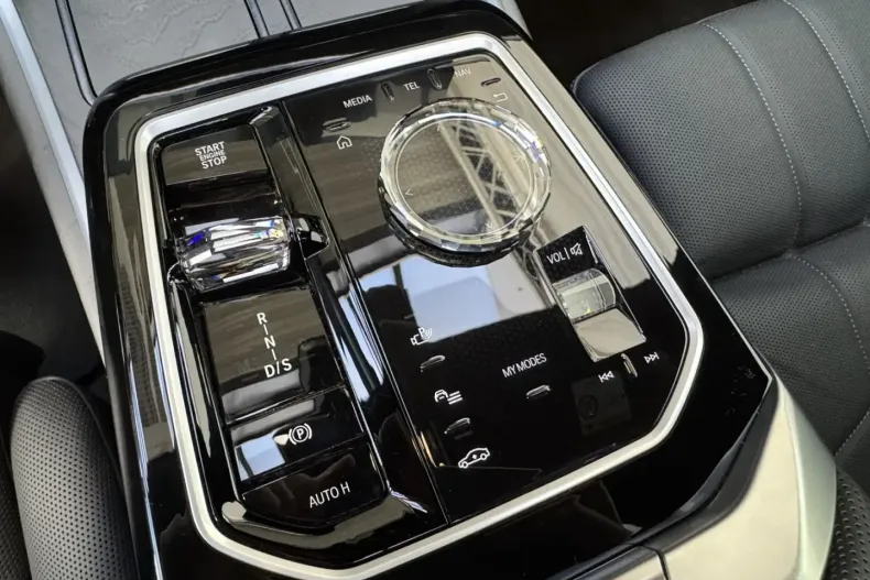 BMW M760 (Seria 7) din 2025 cu 12.000 km - oferta BMW194475 - foto 13