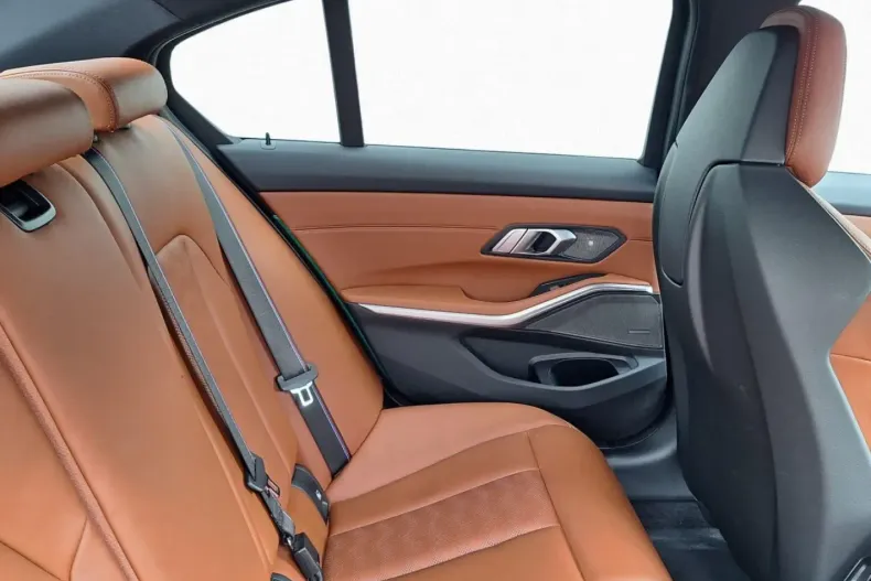 BMW M3 (Seria 3) din 2025 cu 13.686 km - oferta BMW194487 - foto 7