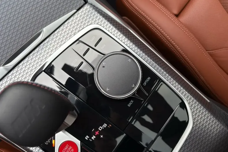 BMW M3 (Seria 3) din 2025 cu 15.064 km - oferta BMW194489 - foto 18