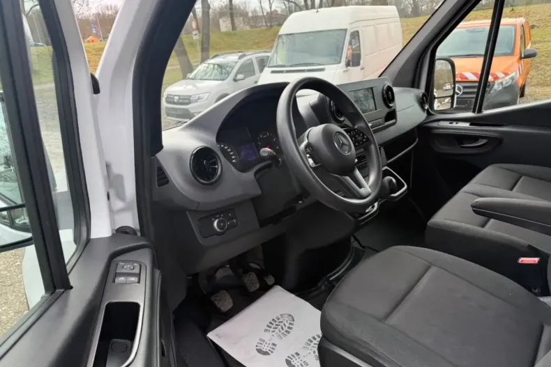Mercedes-Benz Sprinter din 2024 cu 31.000 km - oferta MER194514 - foto 6
