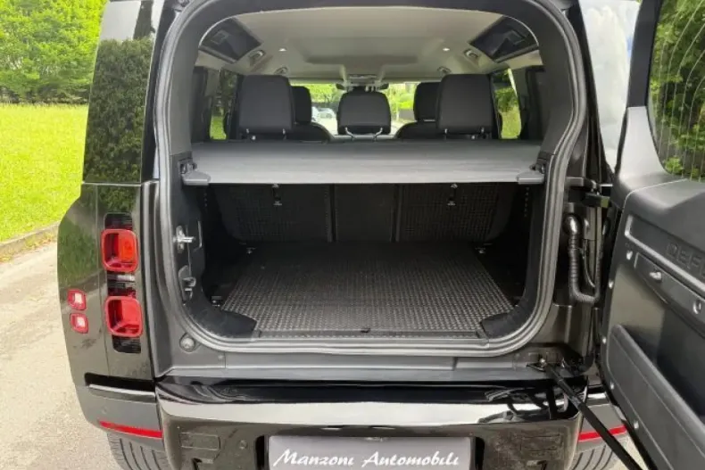 Land Rover Defender din 2023 cu 37.133 km - oferta LAN194549 - foto 14