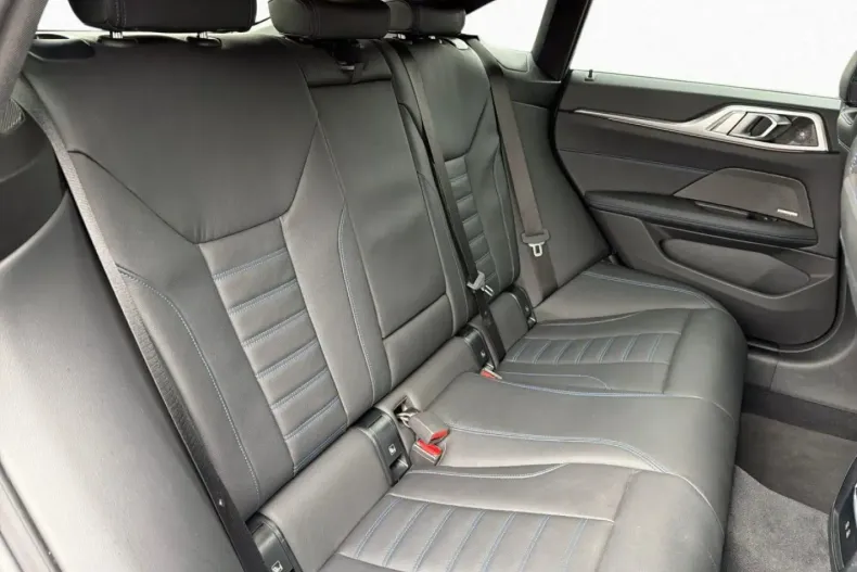 BMW M440 (Seria 4) din 2024 cu 10.946 km - oferta BMW194560 - foto 7