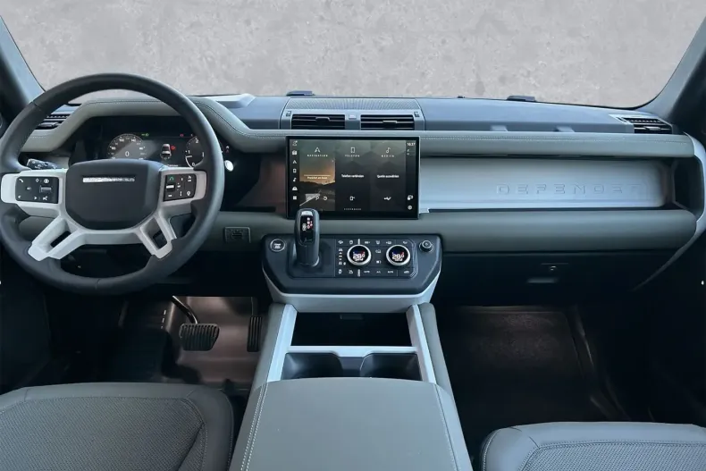 Land Rover Defender din 2025 cu 3.516 km - oferta LAN194561 - foto 4