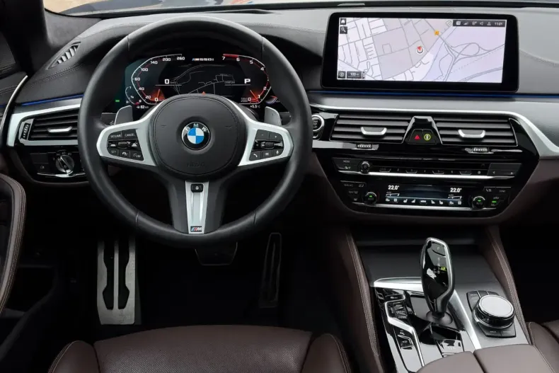 BMW M550 (Seria 5) din 2022 cu 82.240 km - oferta BMW194576 - foto 19