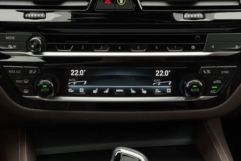 BMW M550 (Seria 5) din 2022 cu 82.240 km - oferta BMW194576 - foto 30