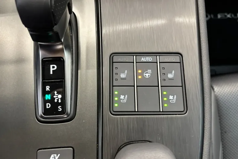 Lexus UX din 2024 cu 10.600 km - oferta LEX194586 - foto 26