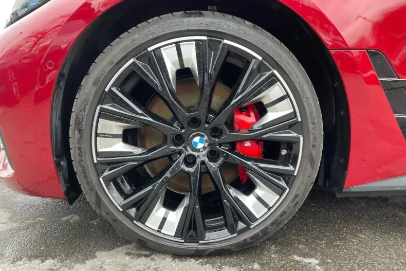 BMW i4 (Seria 4) din 2025 cu 23.599 km - oferta BMW194598 - foto 40