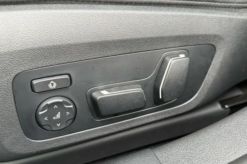 BMW i4 (Seria 4) din 2025 cu 17.194 km - oferta BMW194600 - foto 15