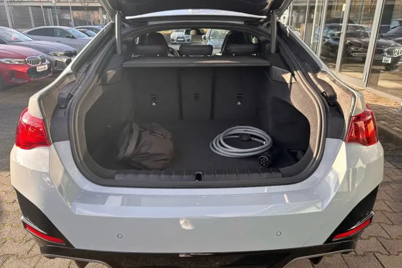 BMW i4 (Seria 4) din 2025 cu 17.194 km - oferta BMW194600 - foto 18