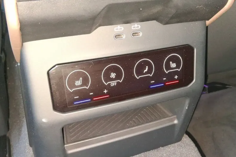 BMW 520 (Seria 5) din 2025 cu 25.472 km - oferta BMW194602 - foto 13