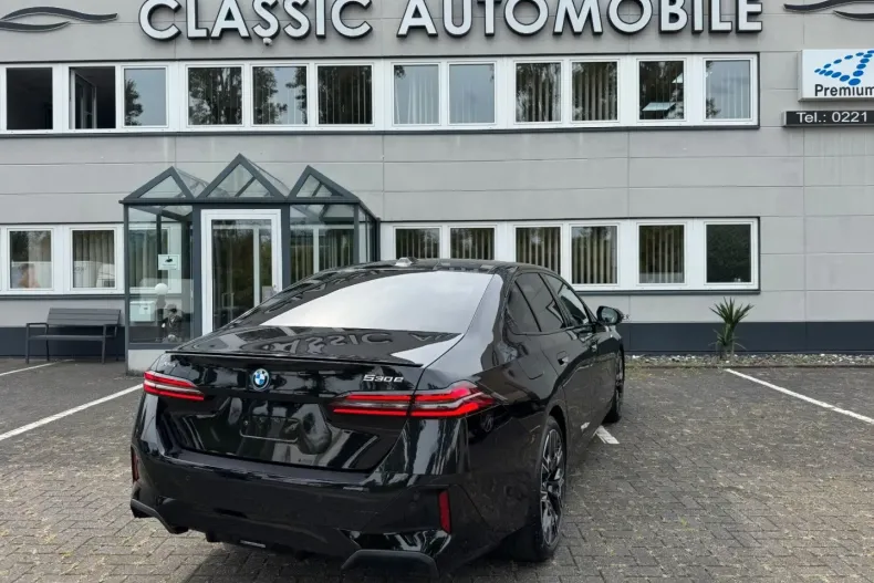 BMW 530 (Seria 5) din 2025 cu 4.062 km - oferta BMW194605 - foto 22