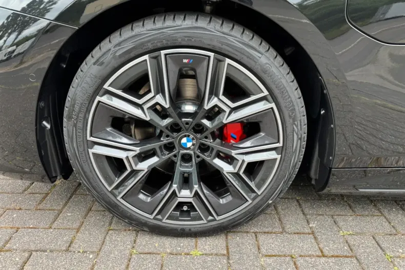 BMW 530 (Seria 5) din 2025 cu 4.062 km - oferta BMW194605 - foto 24