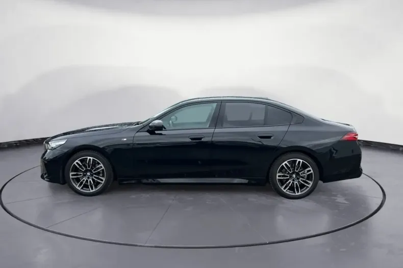 BMW 520 (Seria 5) din 2025 cu 18.446 km - oferta BMW194613 - foto 2