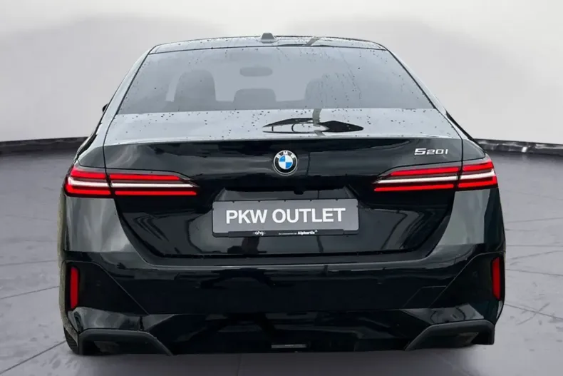 BMW 520 (Seria 5) din 2025 cu 18.446 km - oferta BMW194613 - foto 4