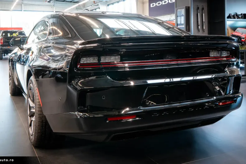 Dodge Charger din 2026 cu 50 km - oferta DOD194620 - foto 4